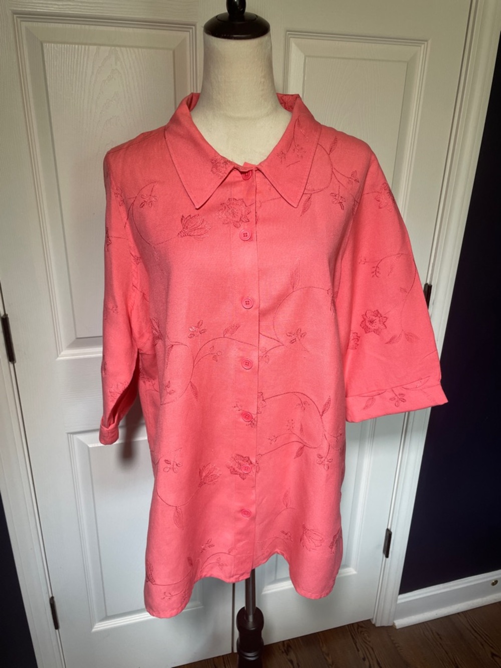 Larry Levine Woman Coral Button-Front Short Sleeve Blouse Size 20‎ W